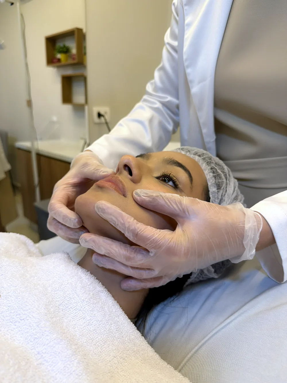 Tratamento de cicatrizes de acne na Bella Linea