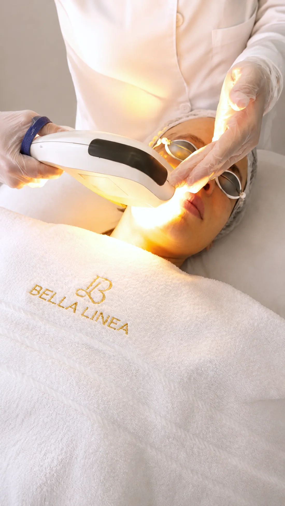 Aplicação de tecnologia facial na Bella Linea